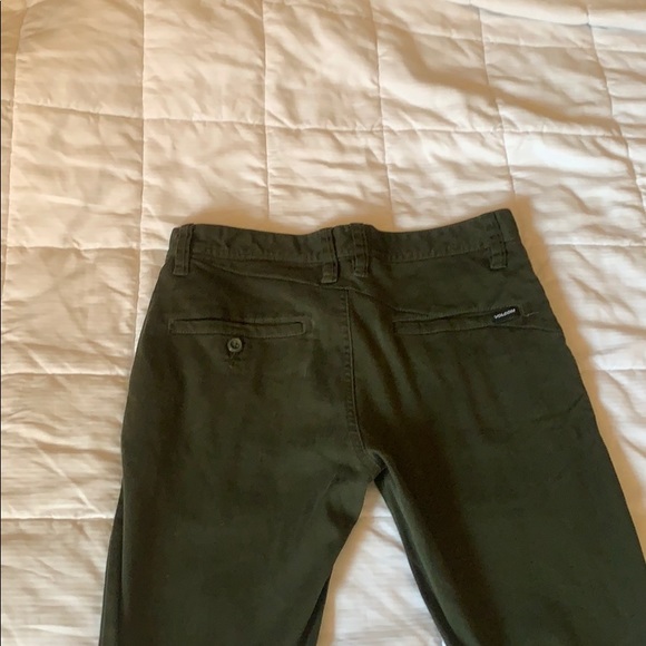 Two volcom pants - Picture 4 of 6